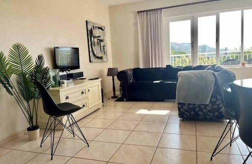 Muizenberg Apartment | Aqua Sands Escape 2 Bedroom