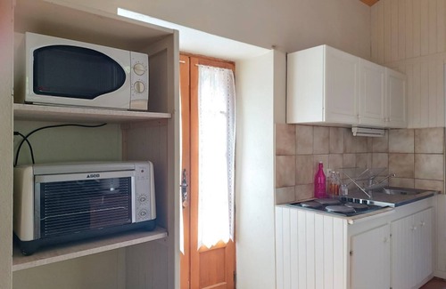 Gravieres Cottage | Aqua Terra Silva: Gîte Mauve on the Chassezac