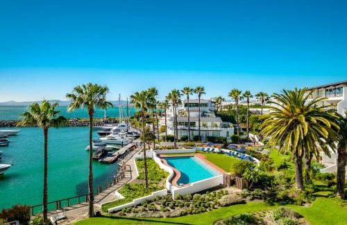 Mouille Point Apartment | Aqua Views