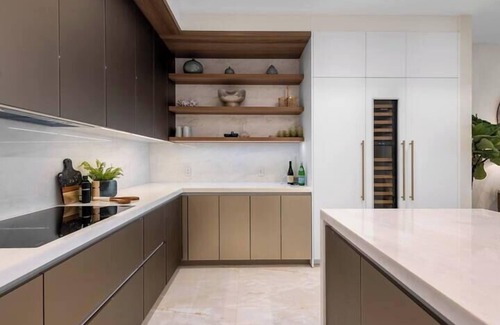 Nassau Apartment | Aqualina 3 bedroom Luxury Beachfront Residence