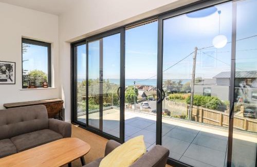 Cowes House | Aquanaut