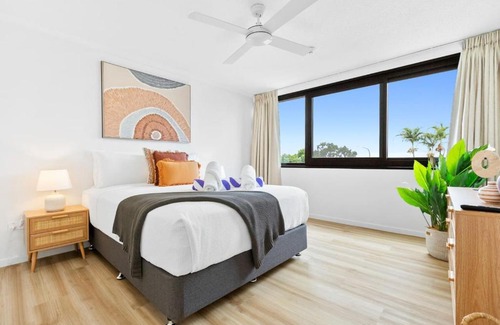 Cairns Central Business District Apartment | Aquarius Esplanade Retreat