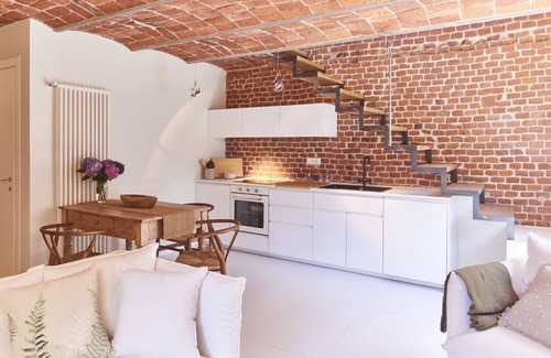 Oglianico House | AQVAE Unconventional Country House