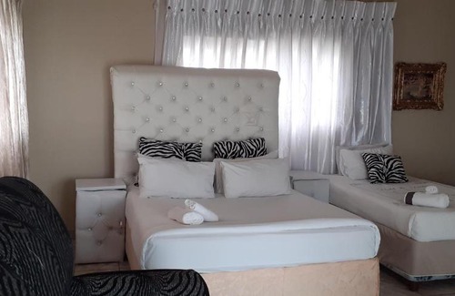 Polokwane Cabin | ARABELA LEGACY LODGE