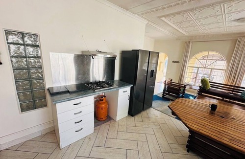 Greater Johannesburg Metropolitan Area House | Ararat Haven with Lake View