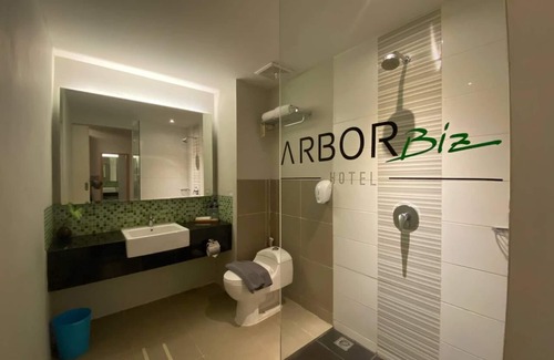 Biringkanya Hotel | Arbor Biz Hotel
