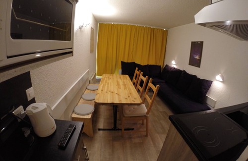 Arc-1800 Apartment | Arc 1800 - Studio with balcony overlooking Montblanc, at the foot of the slopes for 5 people.