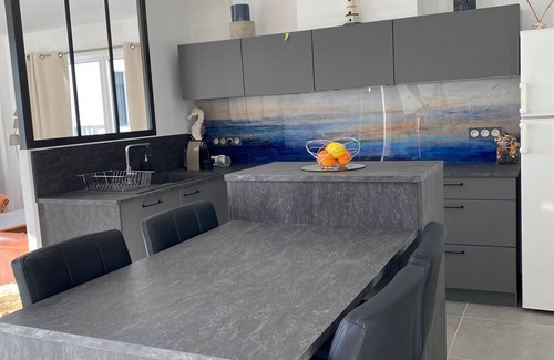 Vaux-sur-Mer Villa | Architect-designed villa just a few minutes' walk from Nauzan beach.