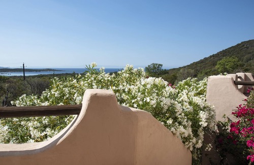 Pianotolli-Caldarello Villa | Architect villa with character, wonderful sea view, secured pool