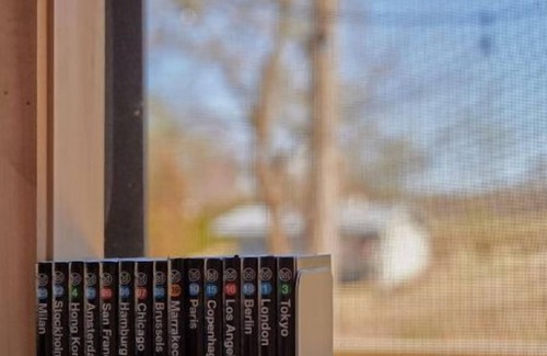 Florence Cabin | Architectural Lakeside Experience at Poplar Cabin