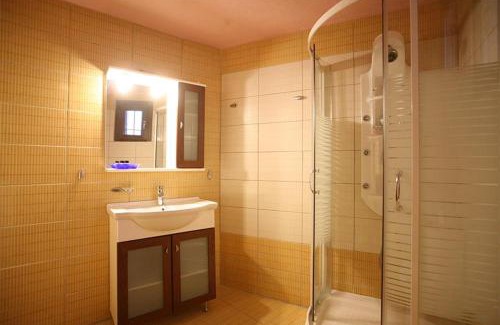 Aghios Athanasios Hotel | Archontiko Koziakas