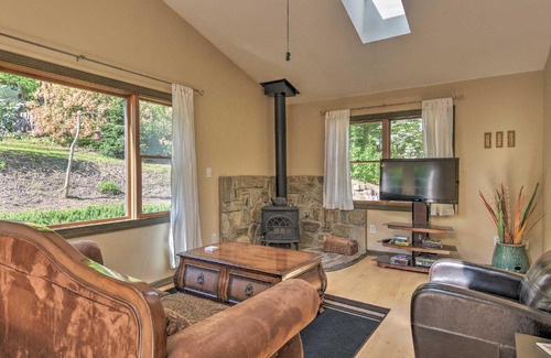 Arden House | Arden Cottage with Fire Pit - 11 Mi to Asheville