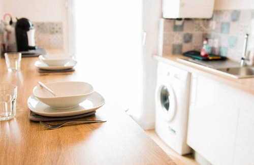 Rive Droite Apartment | Arenez: Cocooning 50m2 near Arena