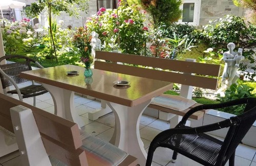 Olymbiaki Akti Apartment | Ares