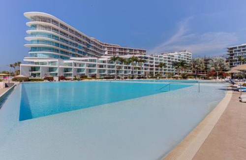 Flamingos Apartment | Aria 608 Del Mar