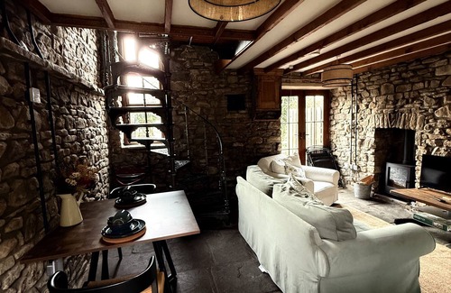 Cwmbach Cottage | Arian, our one bedroom cottage