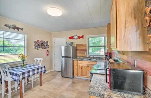 Salesville House | Arkansas Fishing Getaway Near Norfork River!