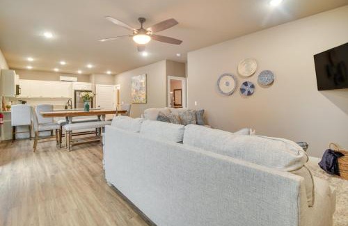 Farmington House | Arkansas Guest Suite with Deck Near Fayetteville!