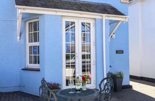 Rhosneigr House | Arkoo