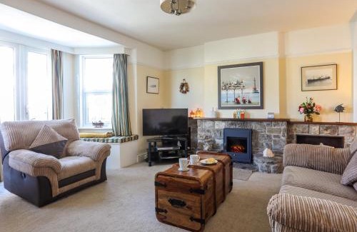Rhosneigr House | Arkoo