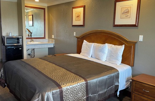 Riverside Hotel | Arlington Inn