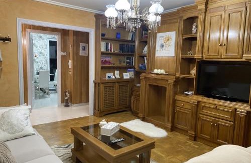 Astorga Apartment | Army Deluxe