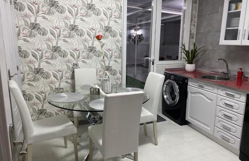 Astorga Apartment | Army Deluxe