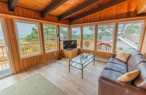 Rockaway Beach House | Arnold Beach House 2 second floor