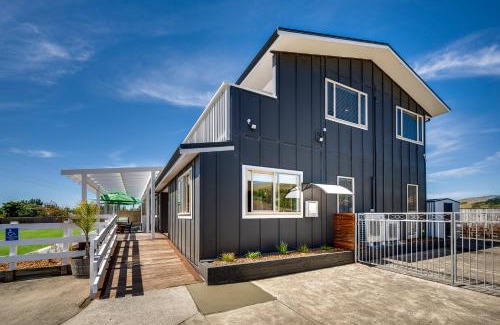 Waimarama House | Aroha At 2252 - Waimarama Holiday Home