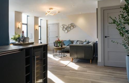Isle of Arran House | Arran Shores Luxury Shorefront Penthouse Suite 12