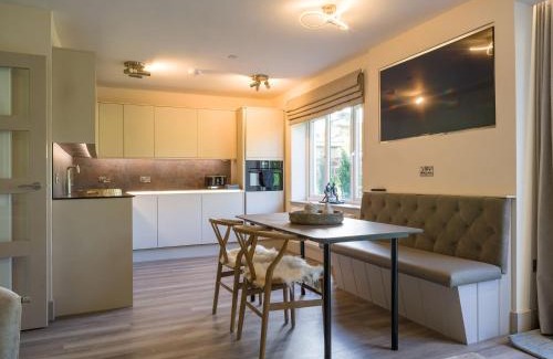 Isle of Arran House | Arran Shores Luxury Shorefront Garden Terrace Apartment 7