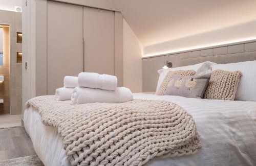 Isle of Arran House | Arran Shores Luxury Shorefront Penthouse Suite 13