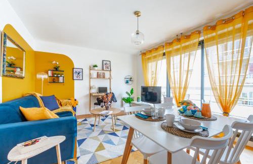 Le Chesnay Apartment | Artémis by Kleidos -10 min des jardins du chateau de Versailles avec parking