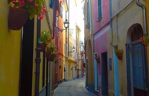 Alassio Apartment | ART DECO' Beach Apartment Close Grand Hotel