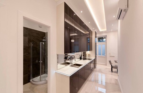 Inner City Budapest Condo | Art Deco - by Deak Square