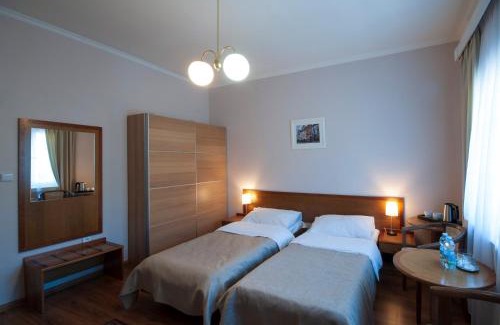 Kladno Hotel | Art Deco Hotel Hoffmann