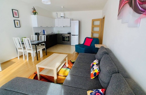 Prague 3 Apartment | ART Garden Towers Prague