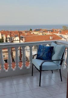 Polichrono Apartment | Artemis Apartments Тюркоазна гледка към морето