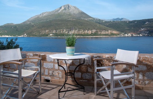 Karavostasi Apartment | Artemis -Traditional stone built studio apartment