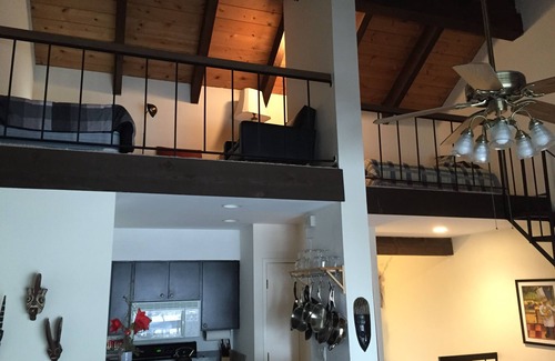 Dollar Point Condo | Artfully Decorated 2Br Condo With Air Conditioning