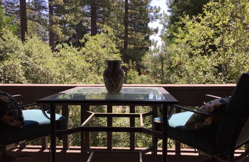 Dollar Point Condo | Artfully Decorated 2Br Condo With Air Conditioning