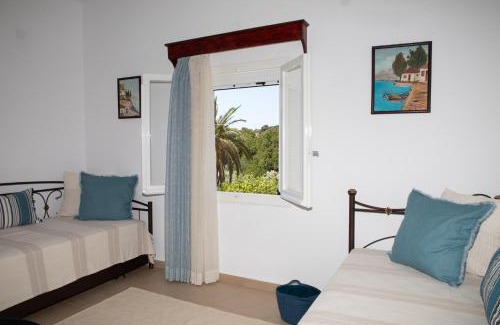 Alinda House | Artianna, holiday home in Alinda, Leros