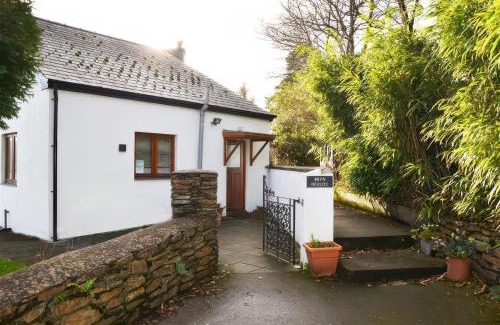 Penrhyndeudraeth House | Artist's Cottage