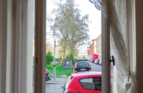 Wedding Apartment | Artistic Apartment in the Heart of Berlin