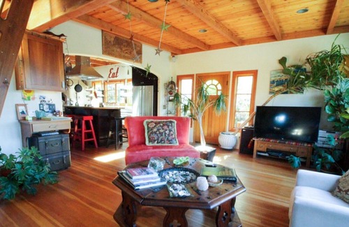 Cayucos House | Artistic Beach Community house