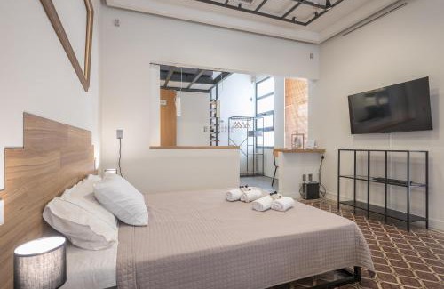 Gazi Apartment | Artistic Home Gazi by MDK Athens