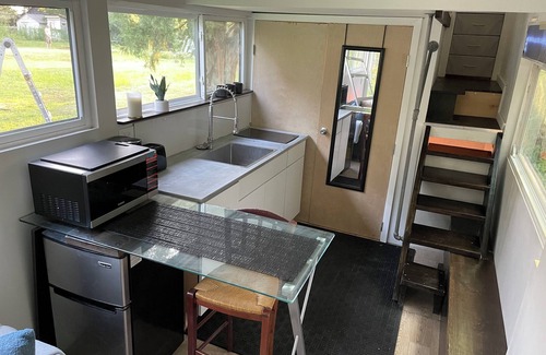 Northwest Pensacola House | Artistic Tiny Home in Country Setting - 15 minutes to everything!