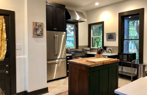 Buckman Neighborhood Apartment | Artistic Victorian Gem in a Trendy neighborhood