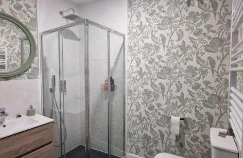 Guadalajara Apartment | Artistic Wooden Flat in Guadalajara Center