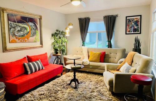 Southeastern Sacramento House | Artists Condo GAME ROOM Patio near UC Med Center